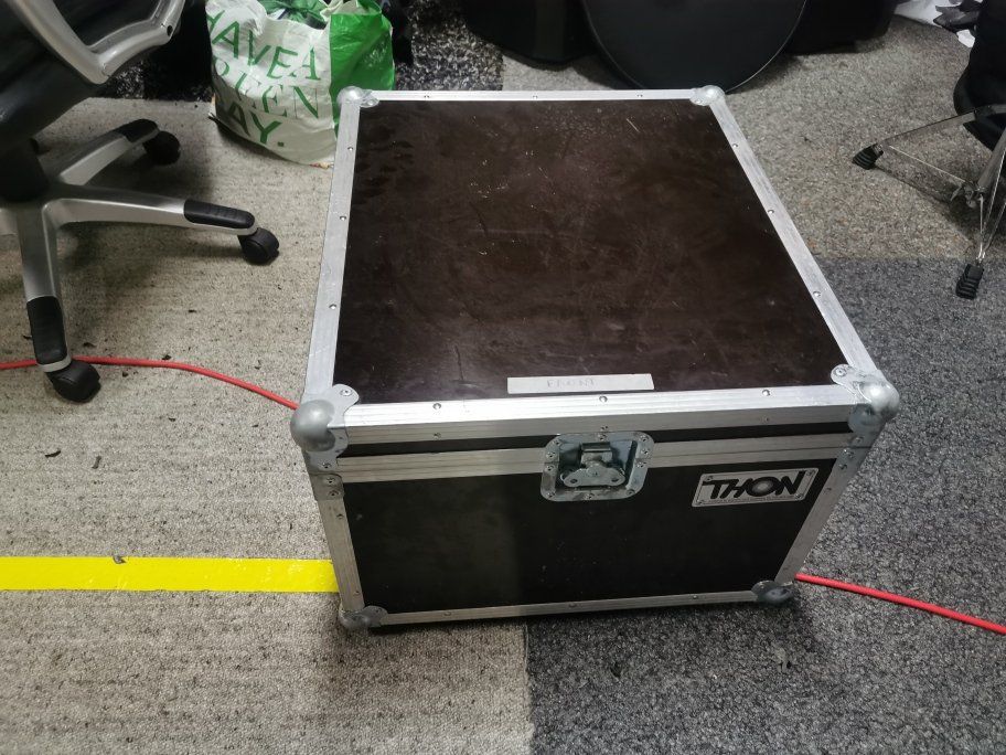 Autres accessoires: Flightcase FLYHT – D'occasion à Erlach par thermoflash 1