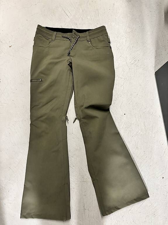 Hosen: DC Snowboardhose – Gebraucht aus Chur von leandrav