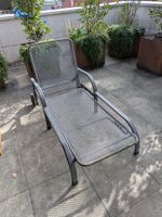 Zwei Liegestühle Metall grau verstellbar gut erhalten