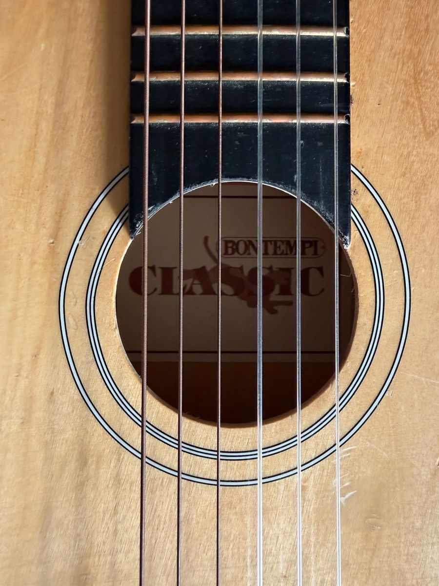 Strumenti musicali: Gitarre – Usato da Muttenz venduto da Malucas 2