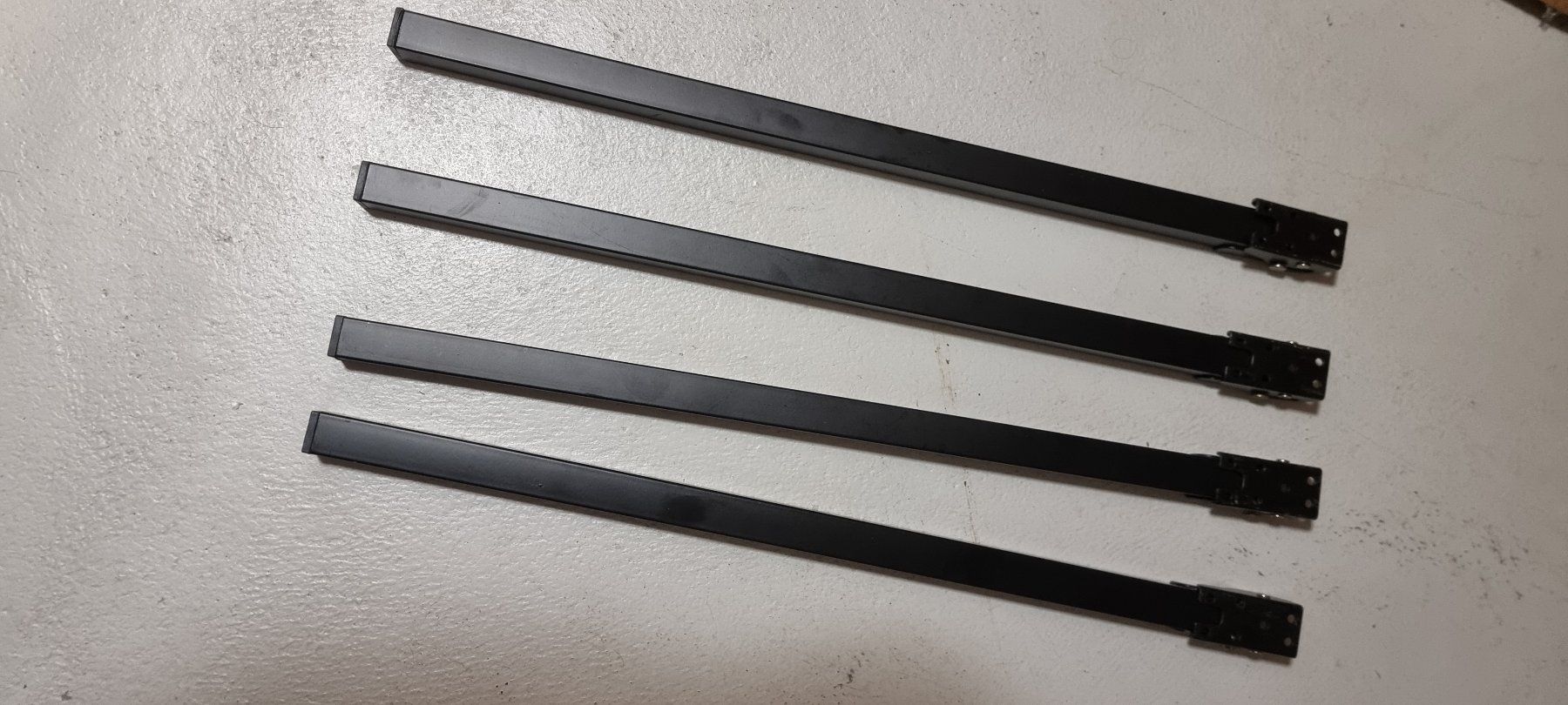 Altri mobili: Klapptischbeine 4er-Set ~60 cm – Usato da Adliswil venduto da kofninjaman