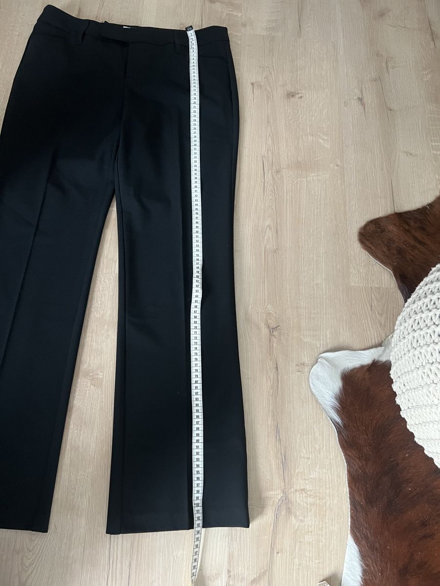 Esprit Hosen: Esprit Stoffhose, Gr. 40, schwarz, neuwertig – Gebraucht aus Thun von Siladi 3
