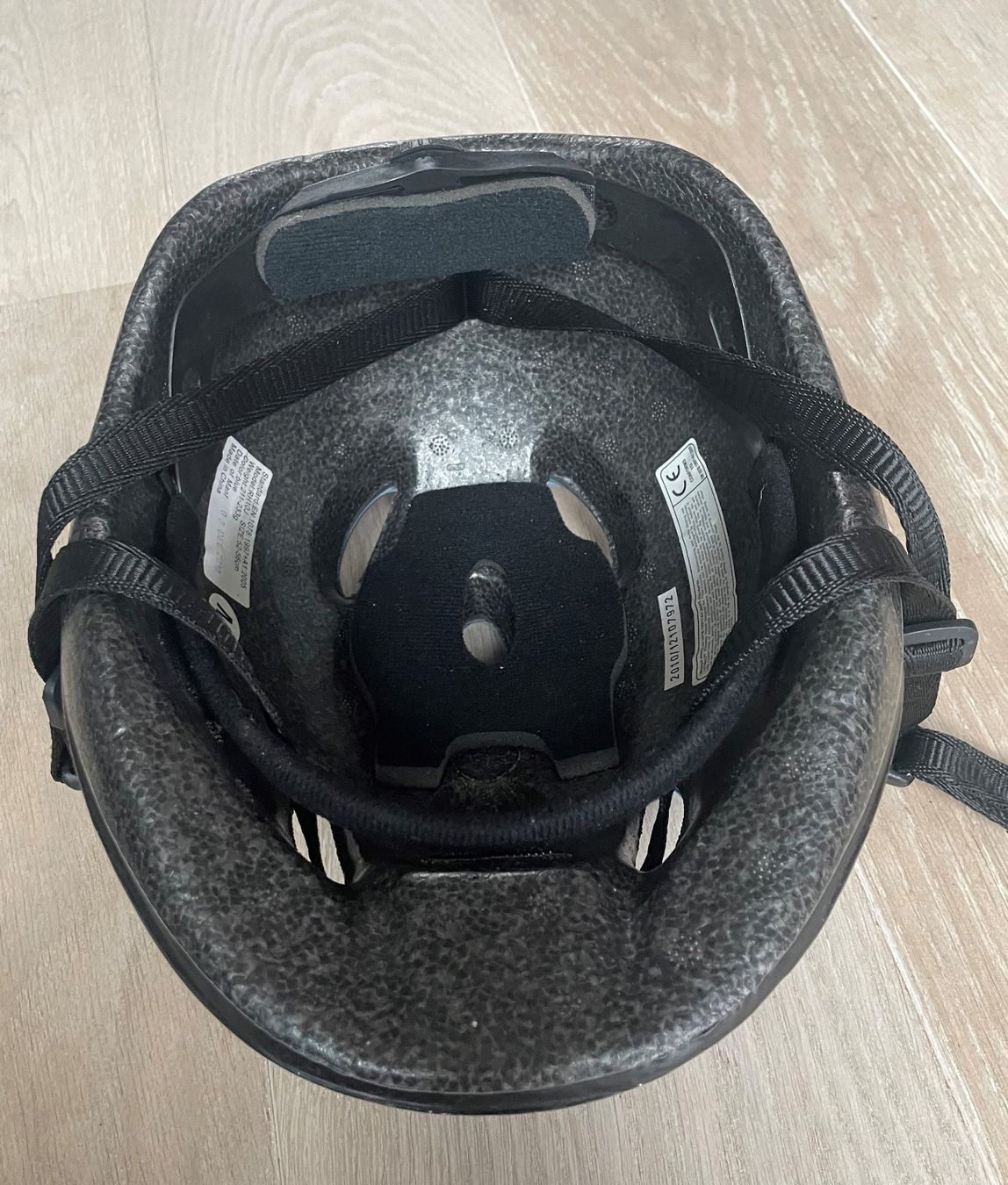 Caschi: Fahrradhelm – Usato da Zumikon venduto da jensbehlau81 2