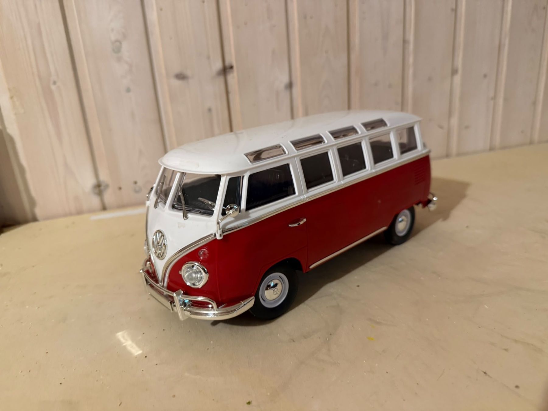 Modellismo RC: VW Bus Modellauto ferngesteuert Defekt – Difettoso da Altdorf UR venduto da mobauwidmer