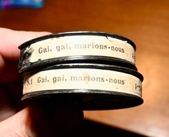 PATHE BABY Gai, gai, marions-nous 1-2 LAUREL & HARDY