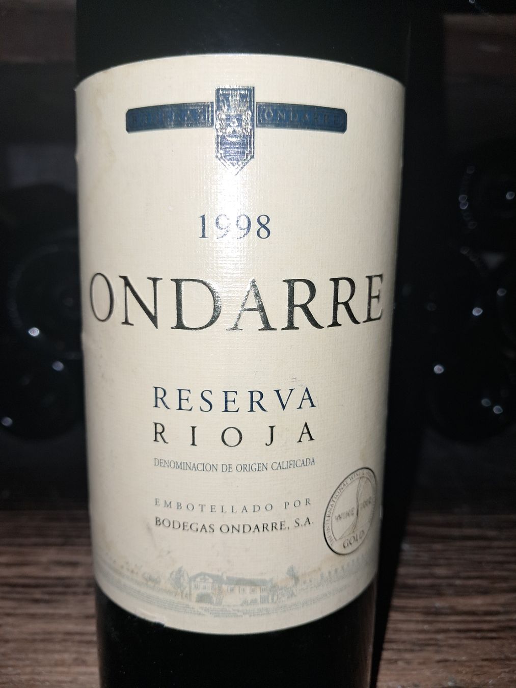 Rioja Vino: Bodegas Ondarre Reserva Rioja 1998 – Nuovo e nell'imballaggio originale da Le locle venduto da juliensaran 1