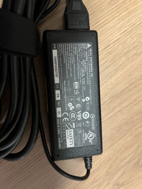 Power4Laptops Netzteil Für Asus SADP-65KB D – 19V, 3.42A, Mit 5.5x2.5 Mm Stecker