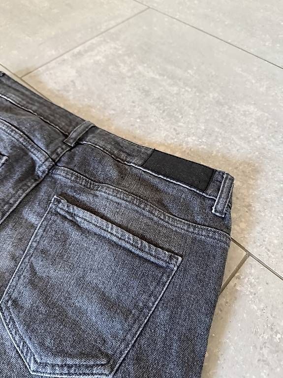 Jeans: Jeans dunkelgrau – Gebraucht aus Schwarzenbach SG von Winston95 2