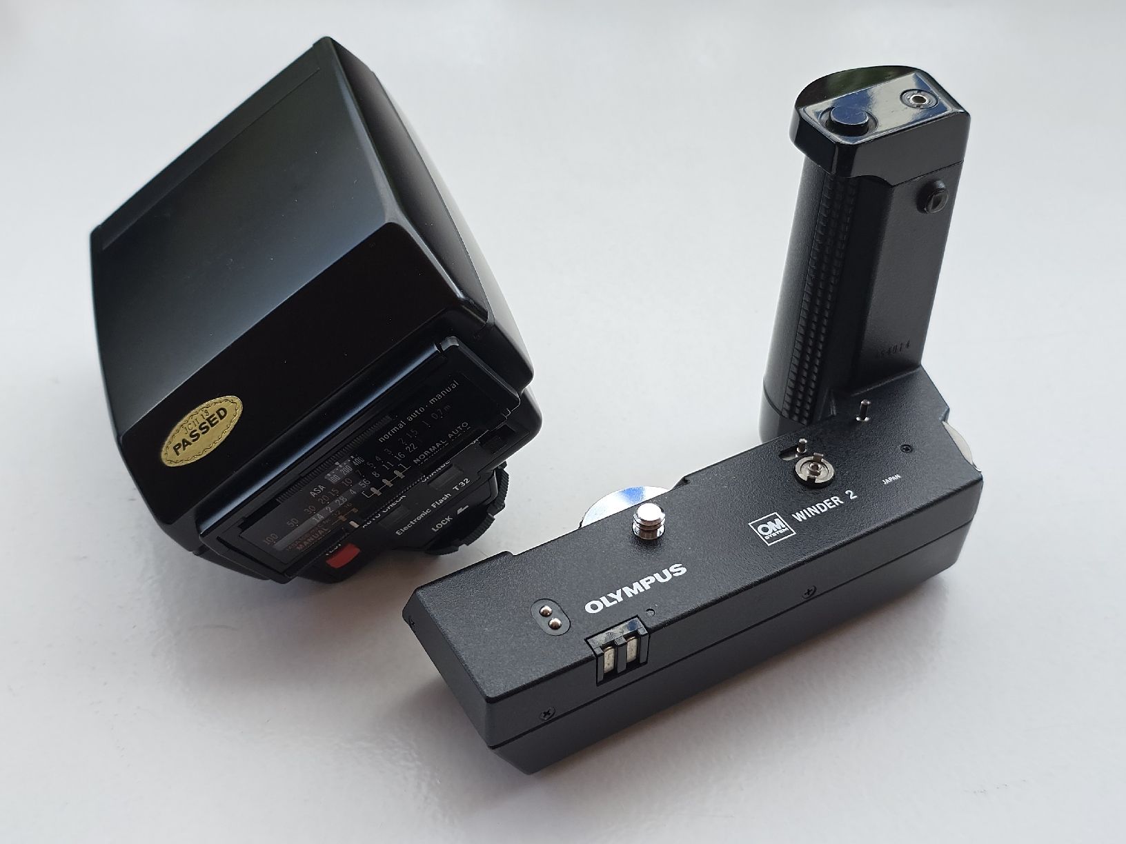 Olympus Kamera: Olympus OM-2N, set complet – Gebraucht aus Arolla von AC86 7