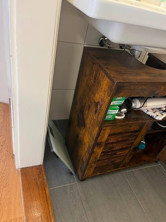 Badezimmermöbel: Waschbeckenunterschrank – Gebraucht aus Gümligen von Marianne2 2