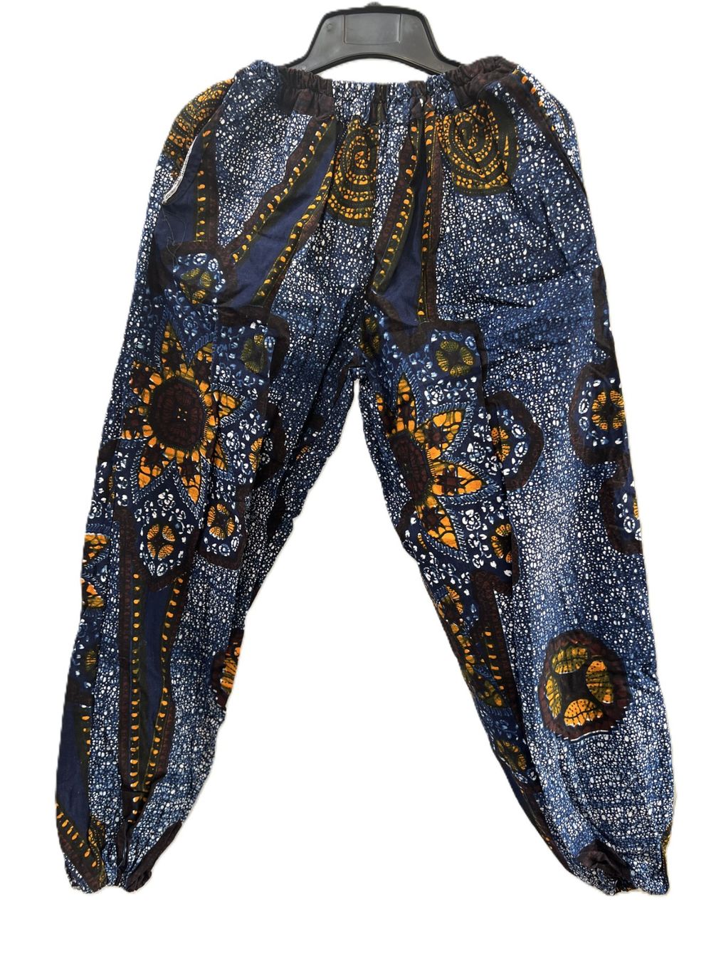Hosen: Stoffhosen mit Muster/Damen – Gebraucht aus Zürich von Drahtzug 1