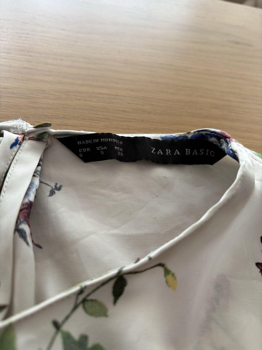 Zara Blusen: Camicetta ZARA floreale manica lunga taglia S – Gebraucht aus S. Antonino von LIKA91 2