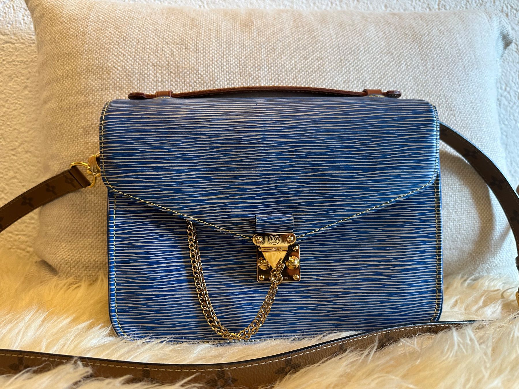 Louis Vuitton Borse da donna: Louis Vuitton Epi Denim Reverse Metis – Usato da Rupperswil venduto da Bienchen022 2