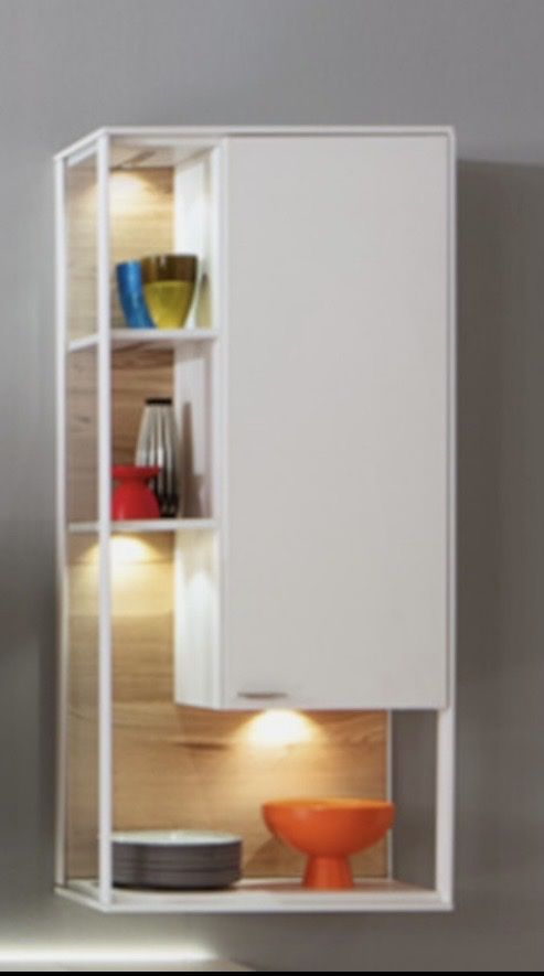 Vetrine: Wand-Vitrine, weiss, mit Glastüre – Usato da Schafisheim venduto da Hansruedi_s