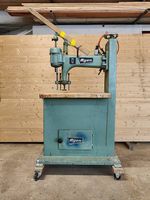Ayen Astlochbohrmaschine