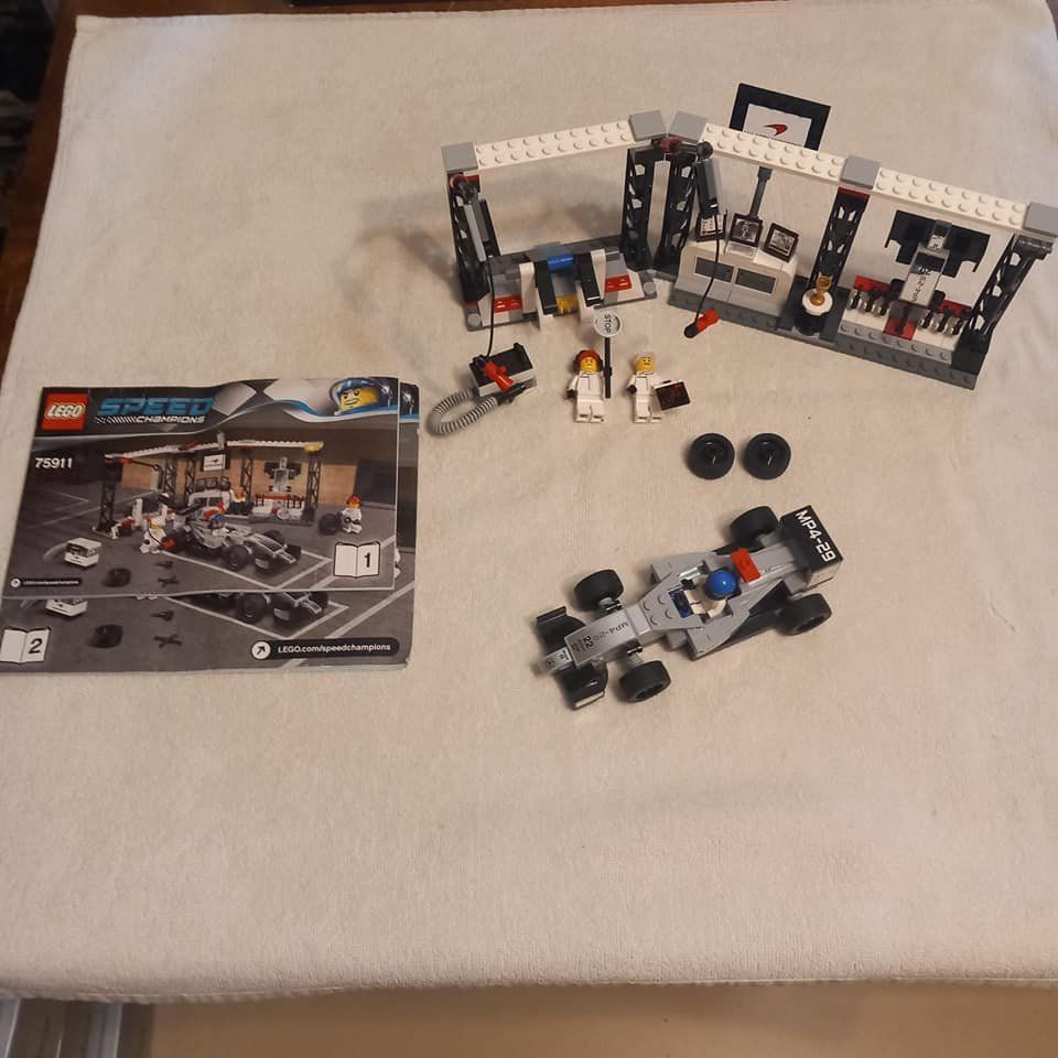 Lego Spielzeuge: LEGO 75911 Speed Champions Mercedes Box Jg2015 – Gebraucht aus Münchenbuchsee von  1