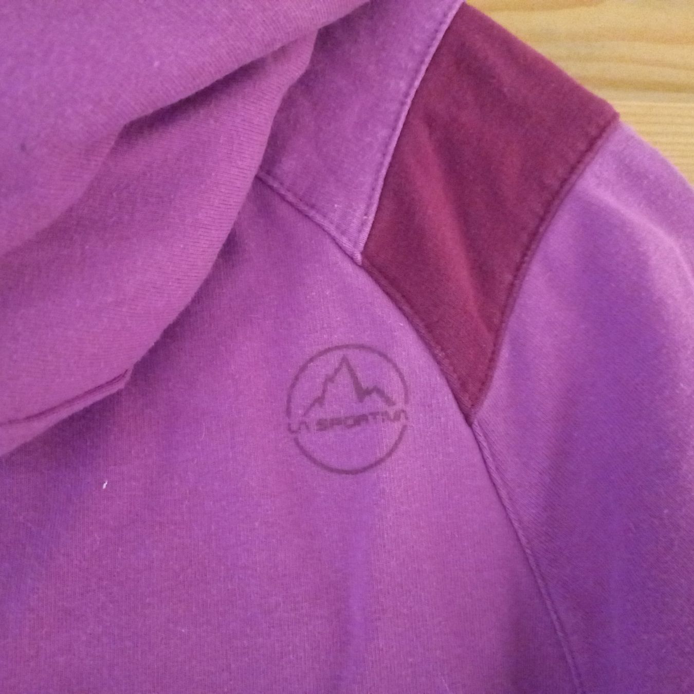 La Sportiva Maglioni & Felpe: La Sportiva Hoddie Pullover – Usato da Ennetmoos venduto da enzian24 5