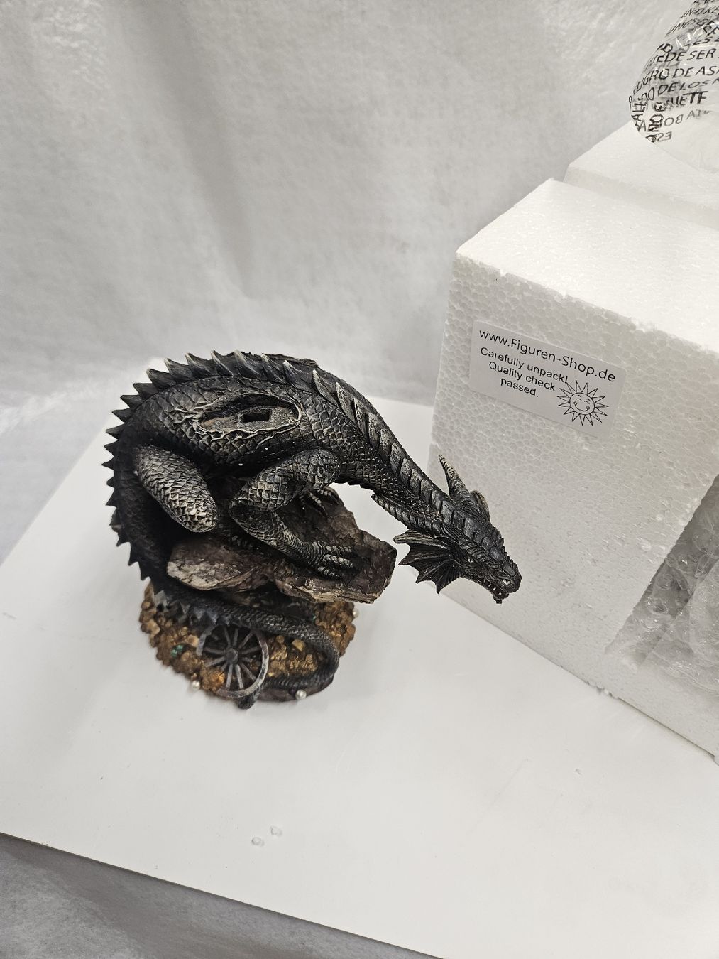 Statuette: Drache auf Fels  – Nuovo e nell'imballaggio originale da Dielsdorf venduto da Kenan997 3