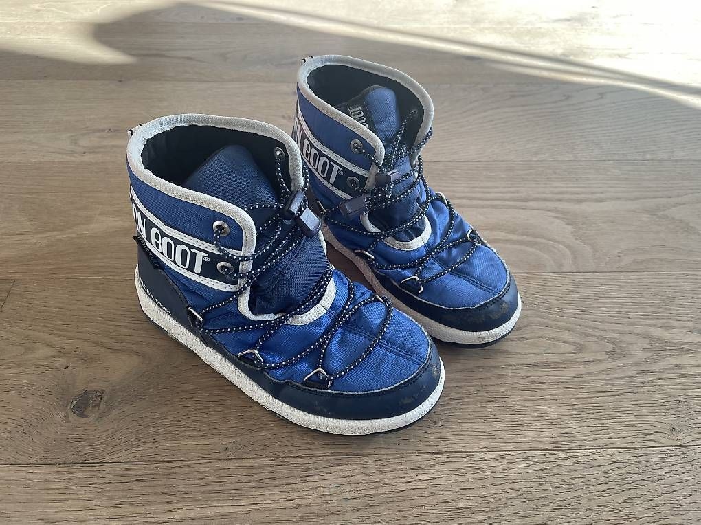 Schuhe für Jungen: Bottes d'hiver neige MOONBOOT 33 – Gebraucht aus La Sarraz von lenamoser