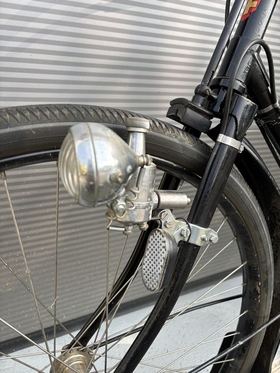 Schweizer Armee Biciclette: Armeerad, Militärvelo, Original Jg 1985, mit Gepäckträger – Usato da Rothrist venduto da Dluna1 2