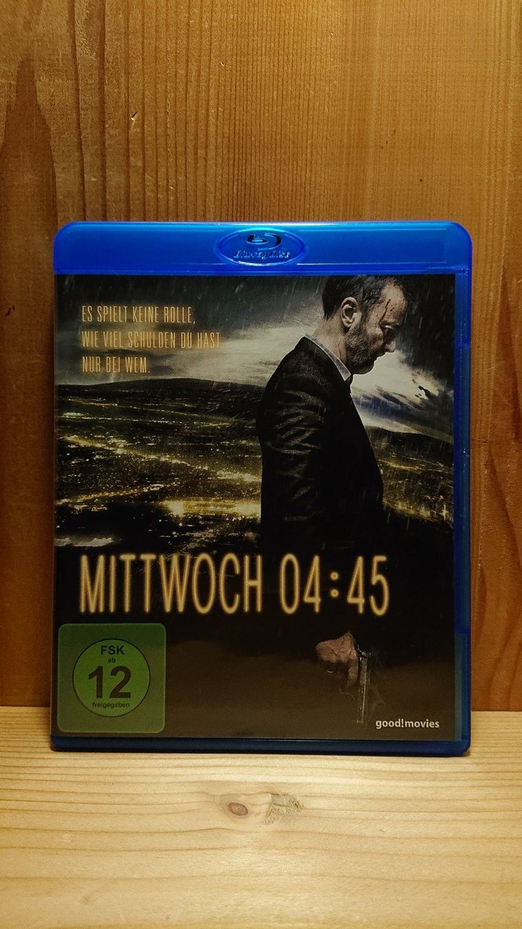 Tutti i DVDs: MITTWOCH 04:45 Blu-Ray – Usato da Wilderswil venduto da Exebub
