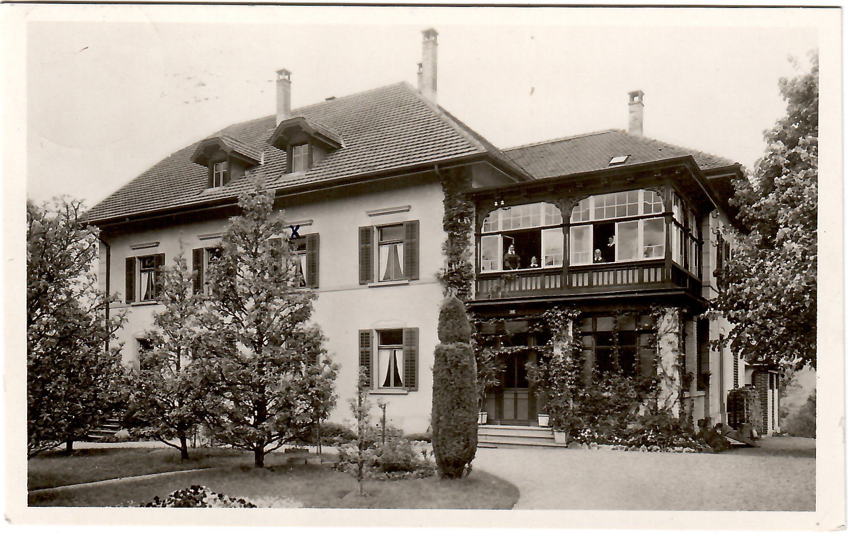Cartoline postali: Ansichtskarte  Wilchingen,  Schwesternheim – Usato da Kerns venduto da etma3