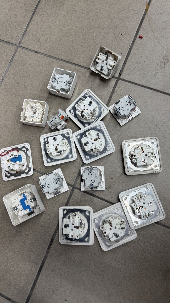 Schalter: Diverse Schalter/Taster – Gebraucht aus Schaffhausen von Alles_k 1