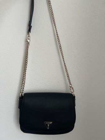 Schwarze Guess Tasche