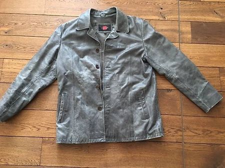 Schöne graue Lederjacke