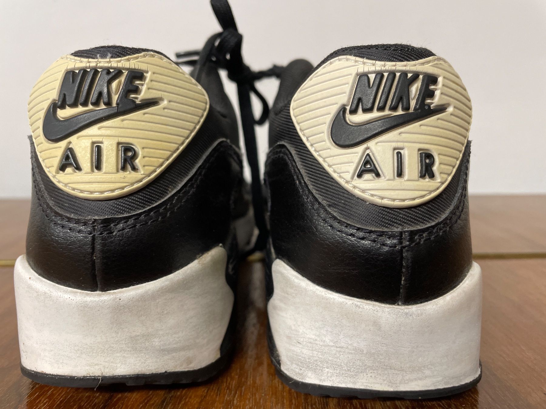 Nike Scarpe da donna: NIKE Air Max Sneaker Gr. 37.5 – Usato da Frasnacht venduto da GracyStore 4