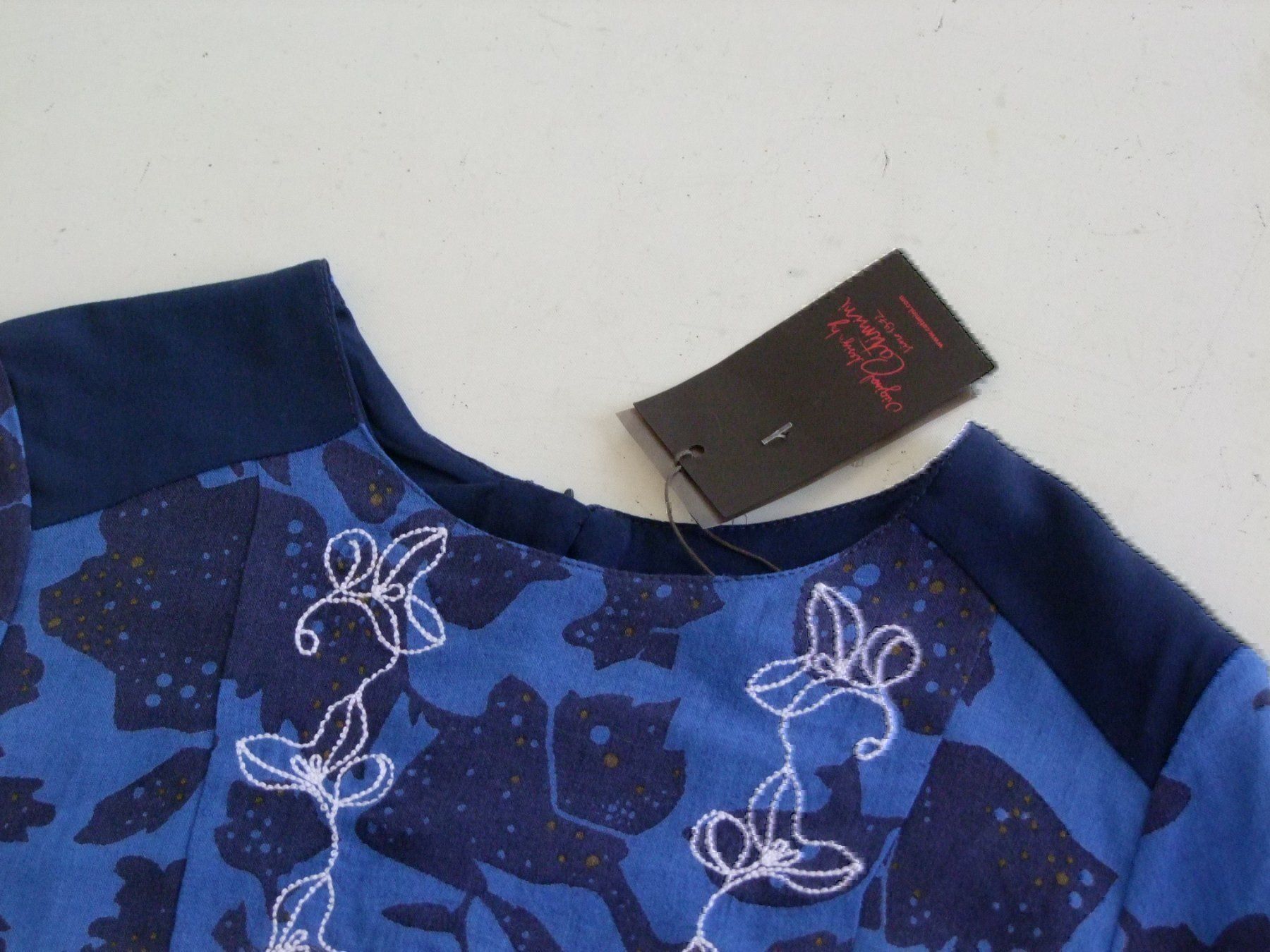 Vestiti & Gonne: neu Kleid von Catimini gr 158 -164 – Nuovo e nell'imballaggio originale da Nuglar venduto da Korsika2 1