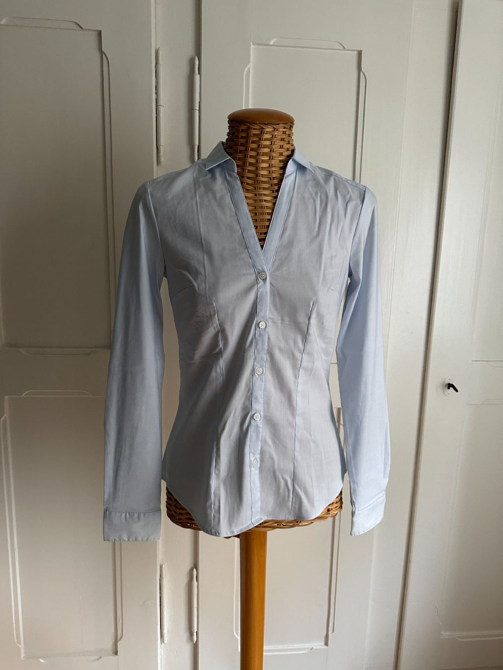 H&M Blusen: Bluse hellblau XS – Gebraucht aus Zürich von Diazaio