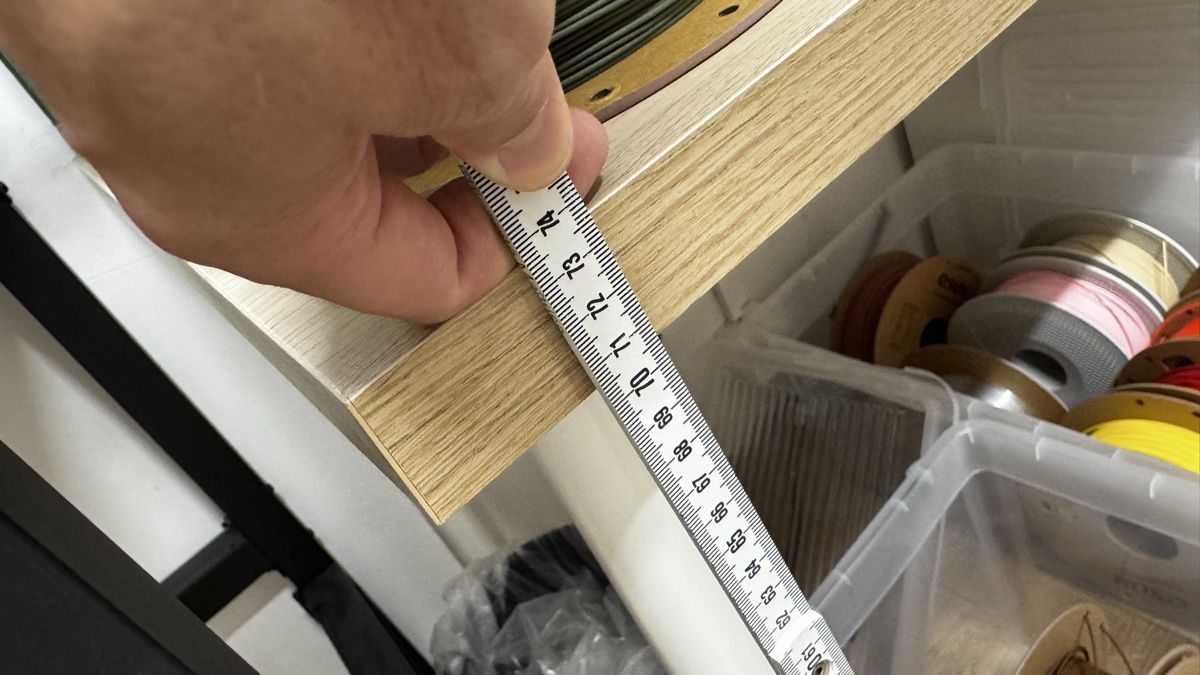 Bureaux: Praktischer Tisch  – D'occasion à Gossau ZH par Celestino_2.0 4