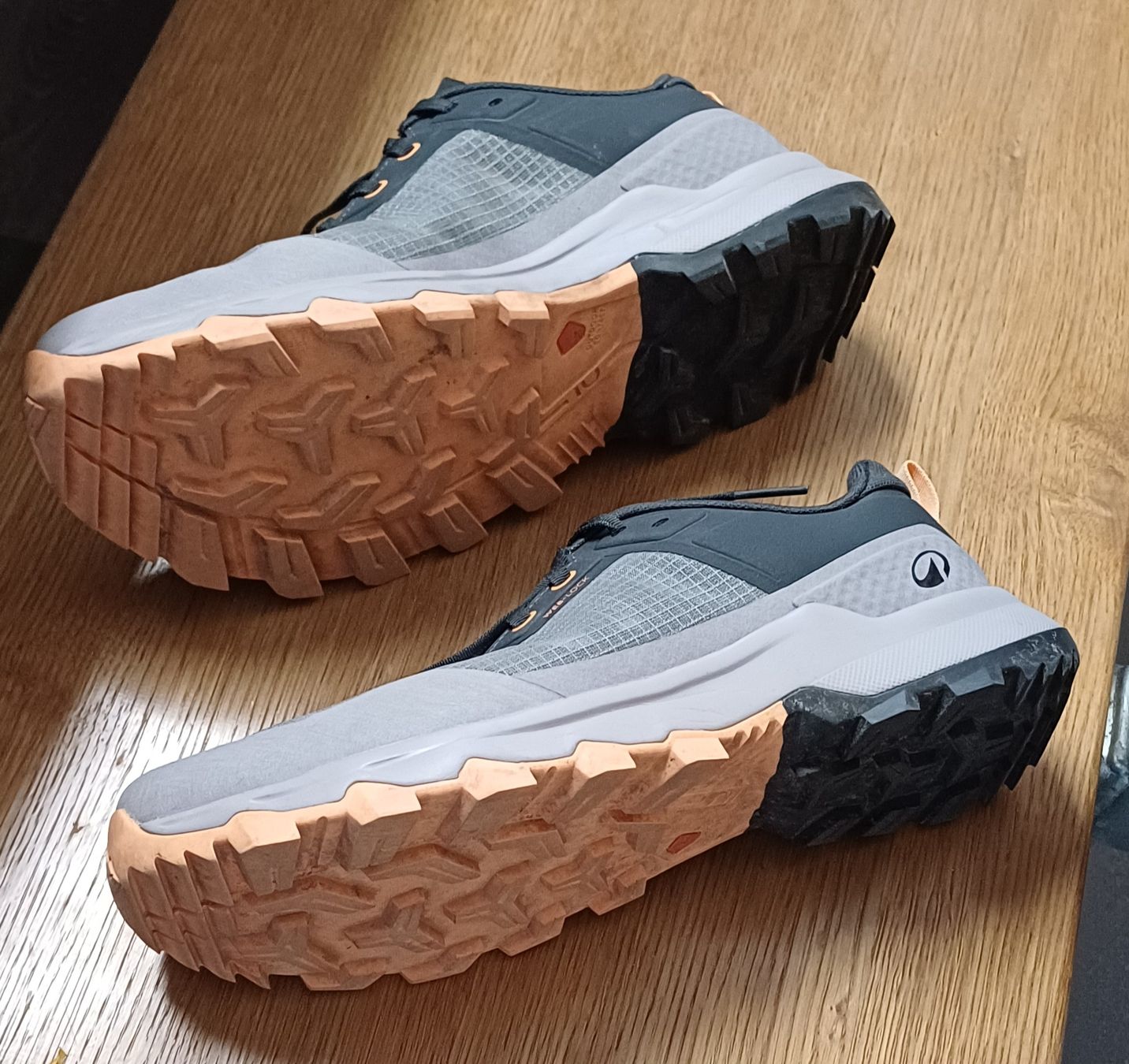 Scarpe da uomo: Trekkingschuhe  Quechua – Nuovo (secondo la descrizione) da Ibach venduto da Satundra 1
