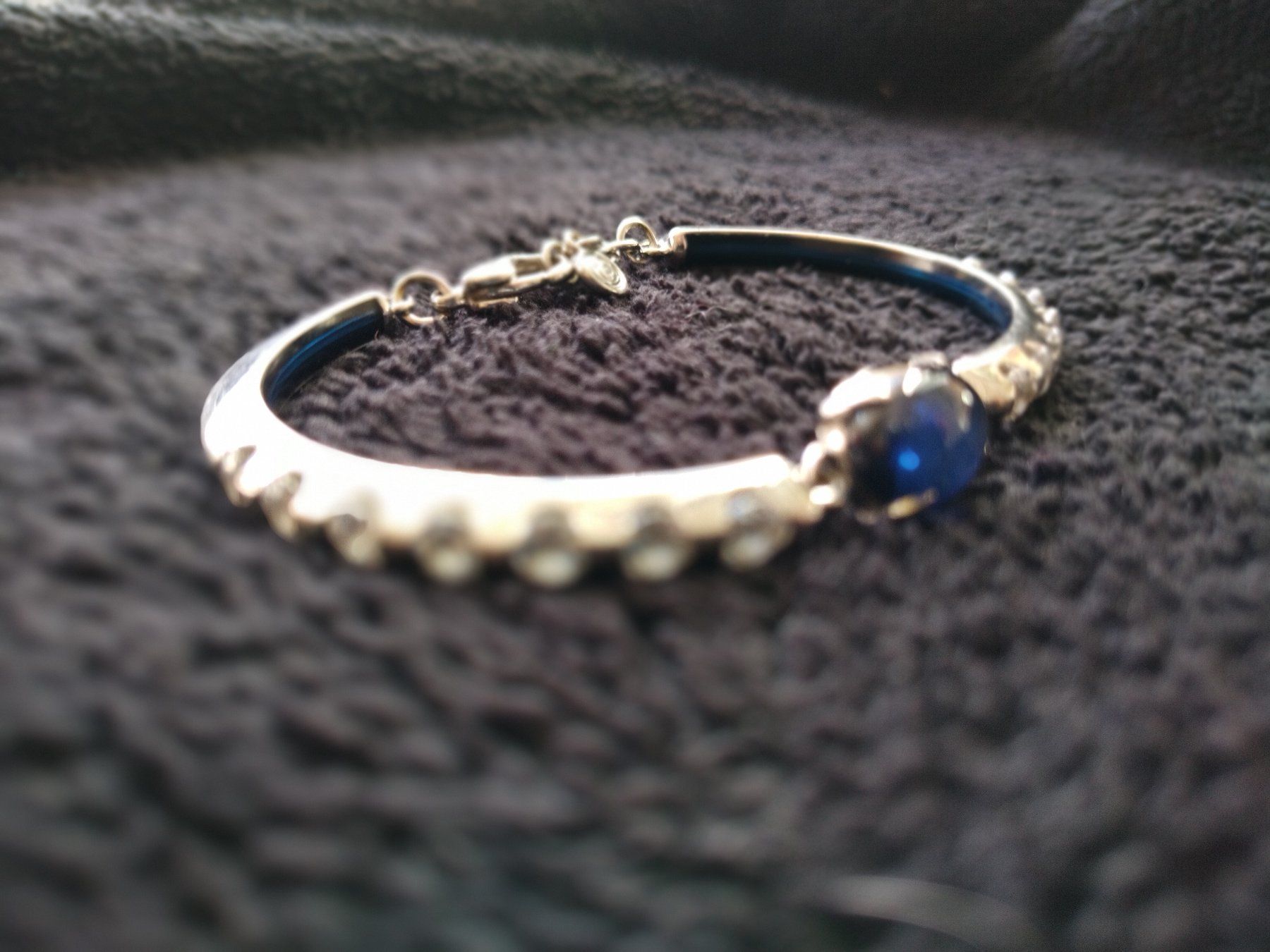 Bracciali & Braccialetti: Bracelet strass et Pierre Bleue – Usato da Mühleberg venduto da Eliboub 1