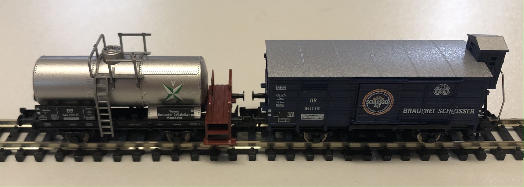 Fleischmann Modellini di ferrovie: Fleischmann N / 8359 + 8426 / DB / Güterwagen-Set - 05 – Nuovo e nell'imballaggio originale da Eggersriet venduto da uncletoni