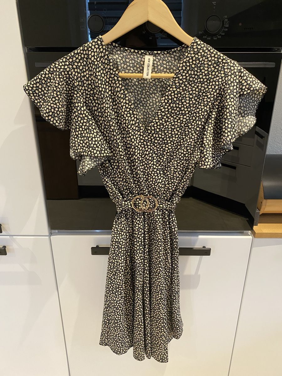 Vestiti: Robe d'été imprimé fleuri noir et blanc – Nuovo (secondo la descrizione) da Aigle venduto da Celina28