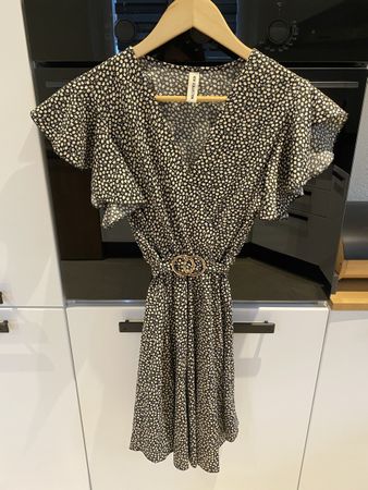 Robe d'été imprimé fleuri noir et blanc