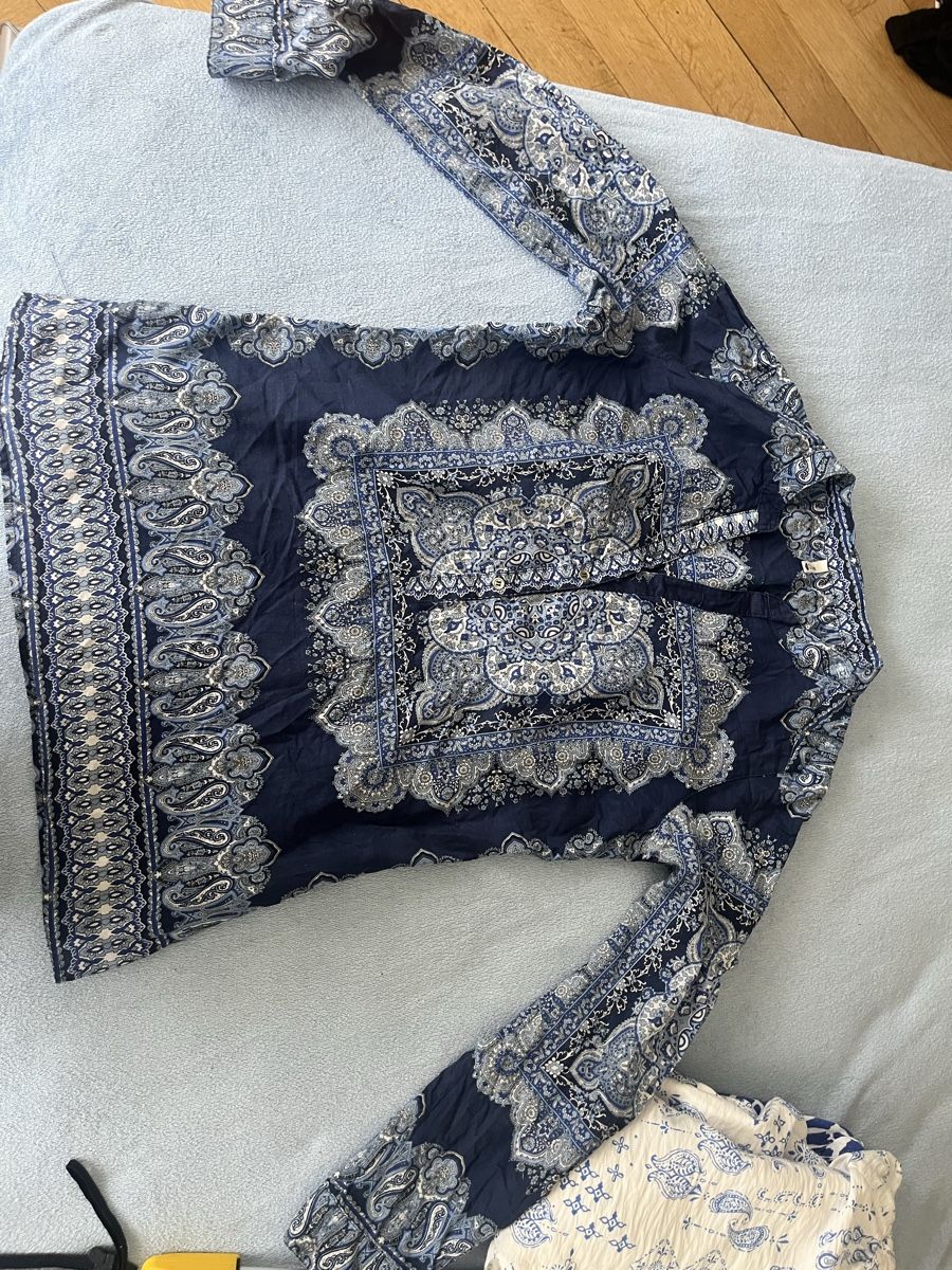 Lotti di vestiti: 3 Blusen mit Muster Damen gute Zustand – Usato da Olten venduto da sae_82z2 5