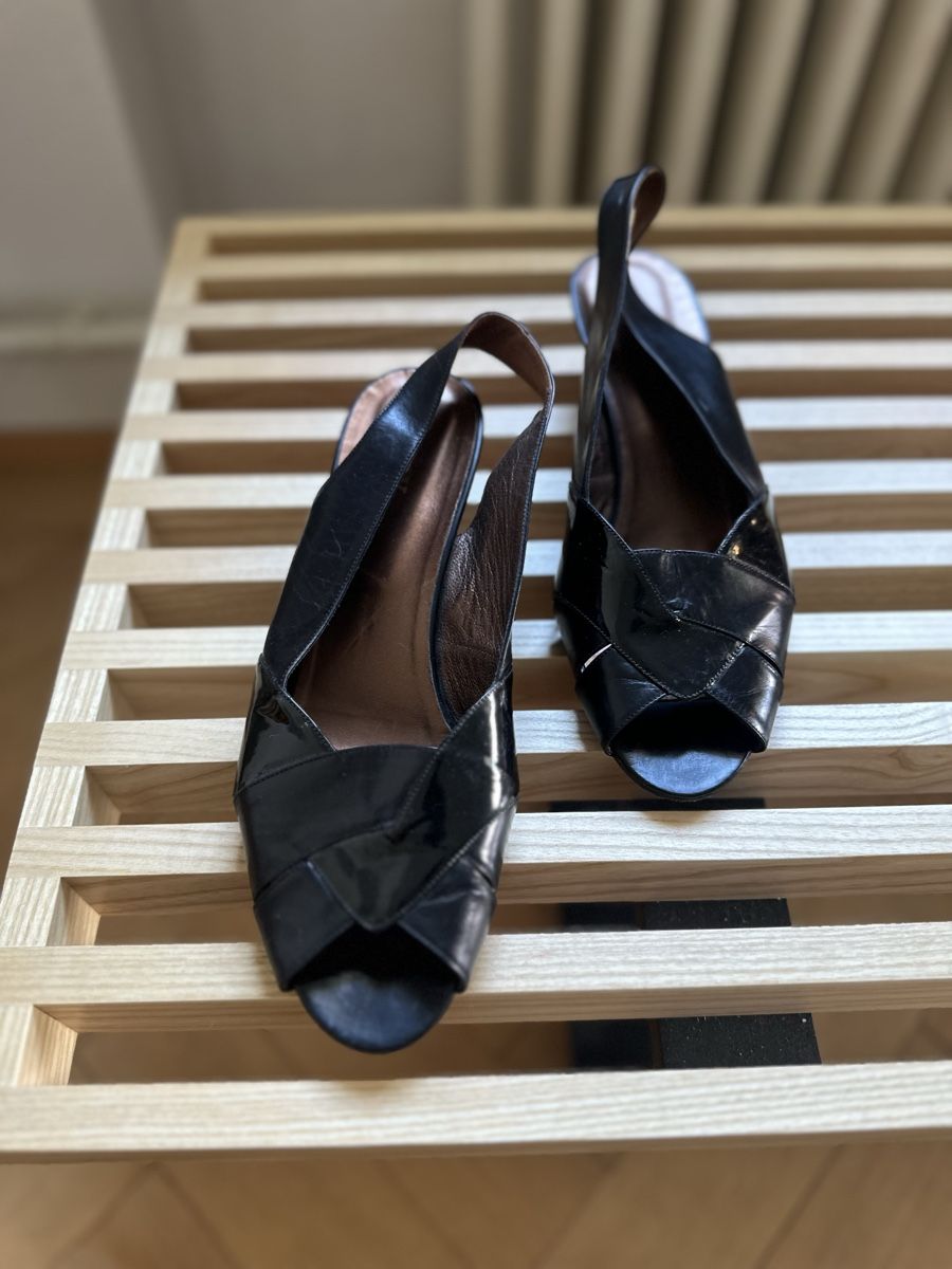 Bally Chaussures femmes: Bally Peeptoe Sandaletten 40 – D'occasion à Zürich par PuraVida111