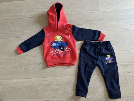 Joli ensemble Dinosaure NEUF 24 mois pull sweat pantalon