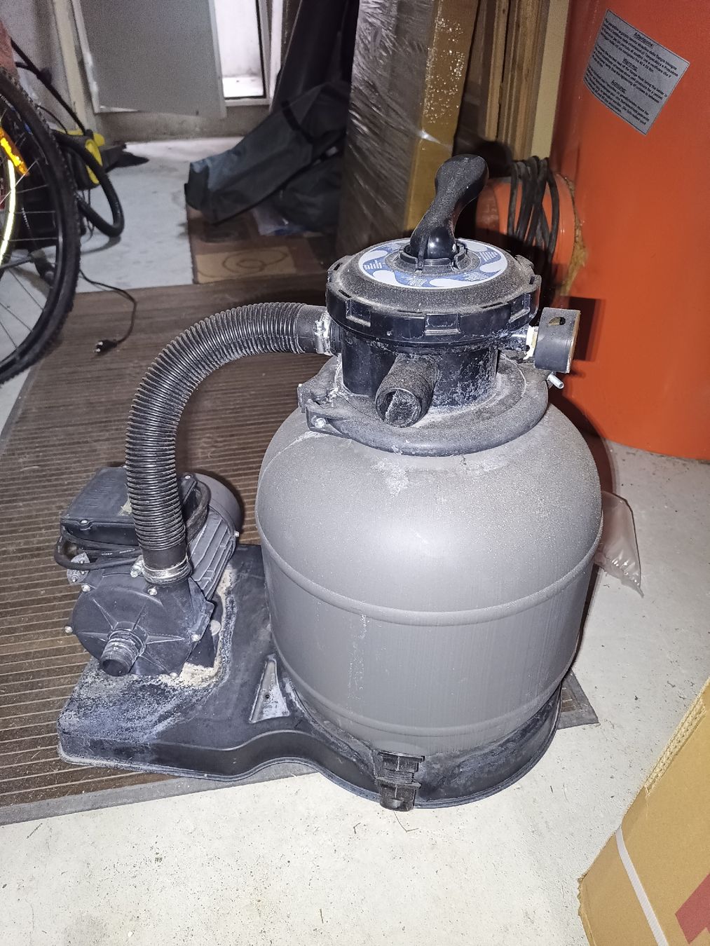 Bestway Schwimmbad: komplett Pool mit Sand Filter – Gebraucht aus Schönenbuch von Mobbi72 4