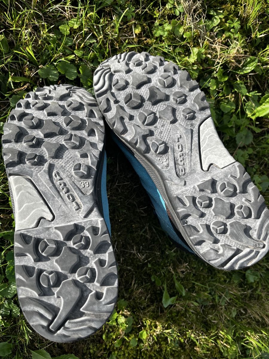 Lowa Scarpe da uomo: (Kinder) Wanderschuh Lowa – Usato da Sax venduto da Principessa1976 2