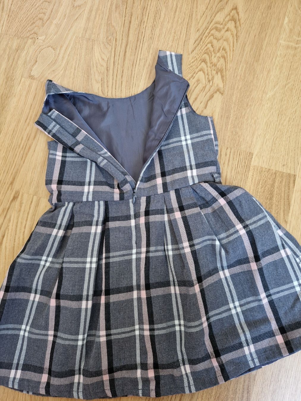 Vestiti & Gonne: Röckli Gr. 104 – Usato da Zürich venduto da mel_mzx6 1
