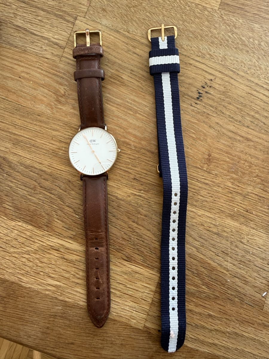 Daniel Wellington Montres: Uhr Daniel Wellington – D'occasion à Meilen par NHirs96