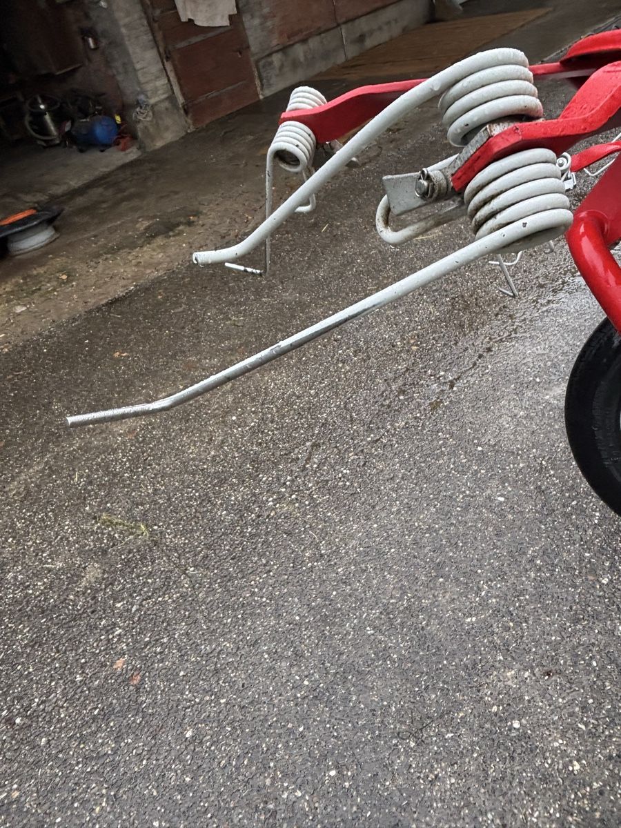 Lely Tutte le macchine: Kreiselheuer Lely Lotus 675 – Usato da Jegenstorf venduto da greni85 3