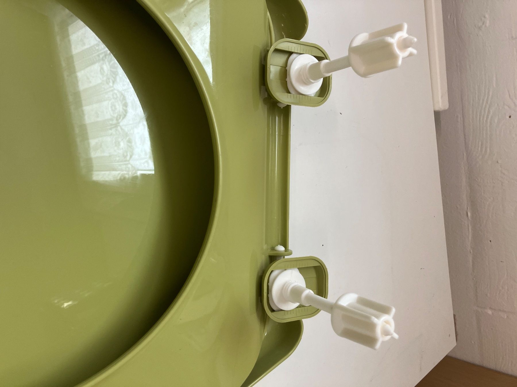 WC: WC-Sitz hellgrün, Sitzring, Deckel, neuwertig, schnell mo... – Usato da Basel venduto da ampra2276 1