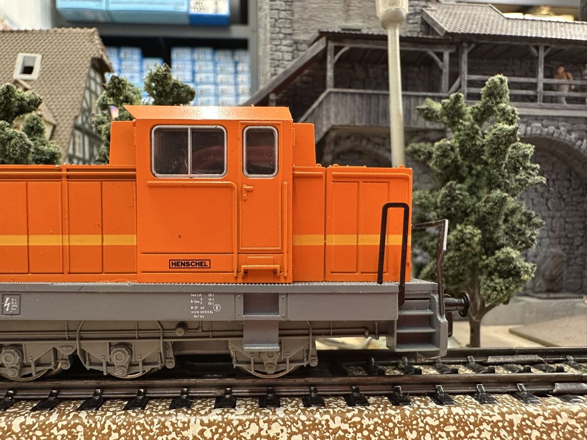 Märklin Modellini di ferrovie: Märklin 3088 DHG 700 C Werkslok – Usato da Lupsingen venduto da New-Haven 1