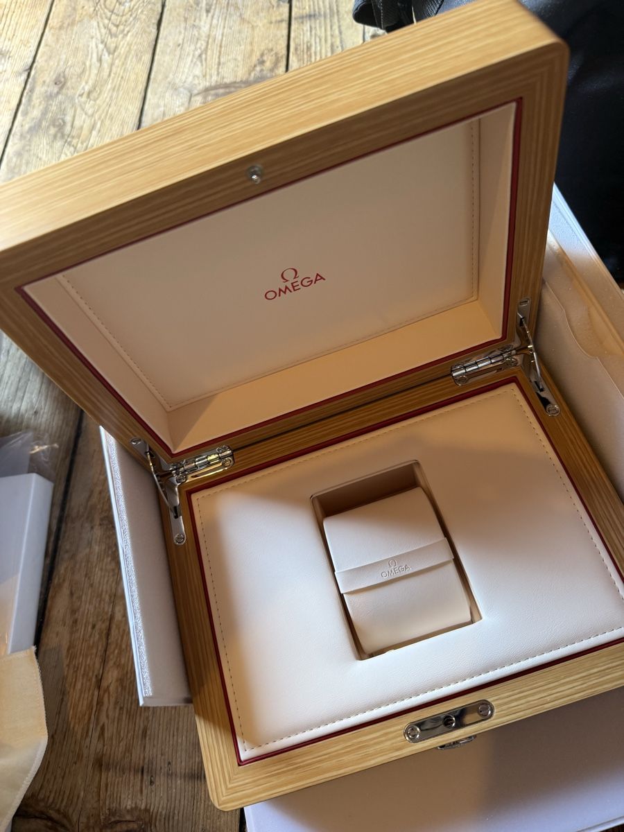 Boîtes de montres: Omega watch box  – Neuf (Voir description) à Luzern par rec_8srh