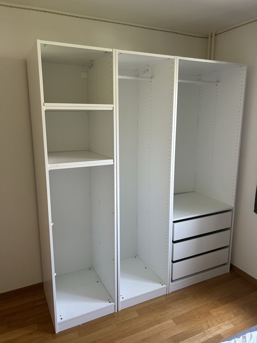 Armoires: Ikea PAX Kleiderschrank – D'occasion à Dübendorf par yan_5rh9
